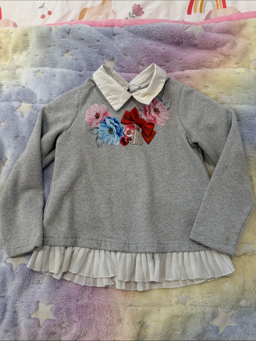 Girls' Grey Floral Bow Long-Sleeve Top with Pleated Hem